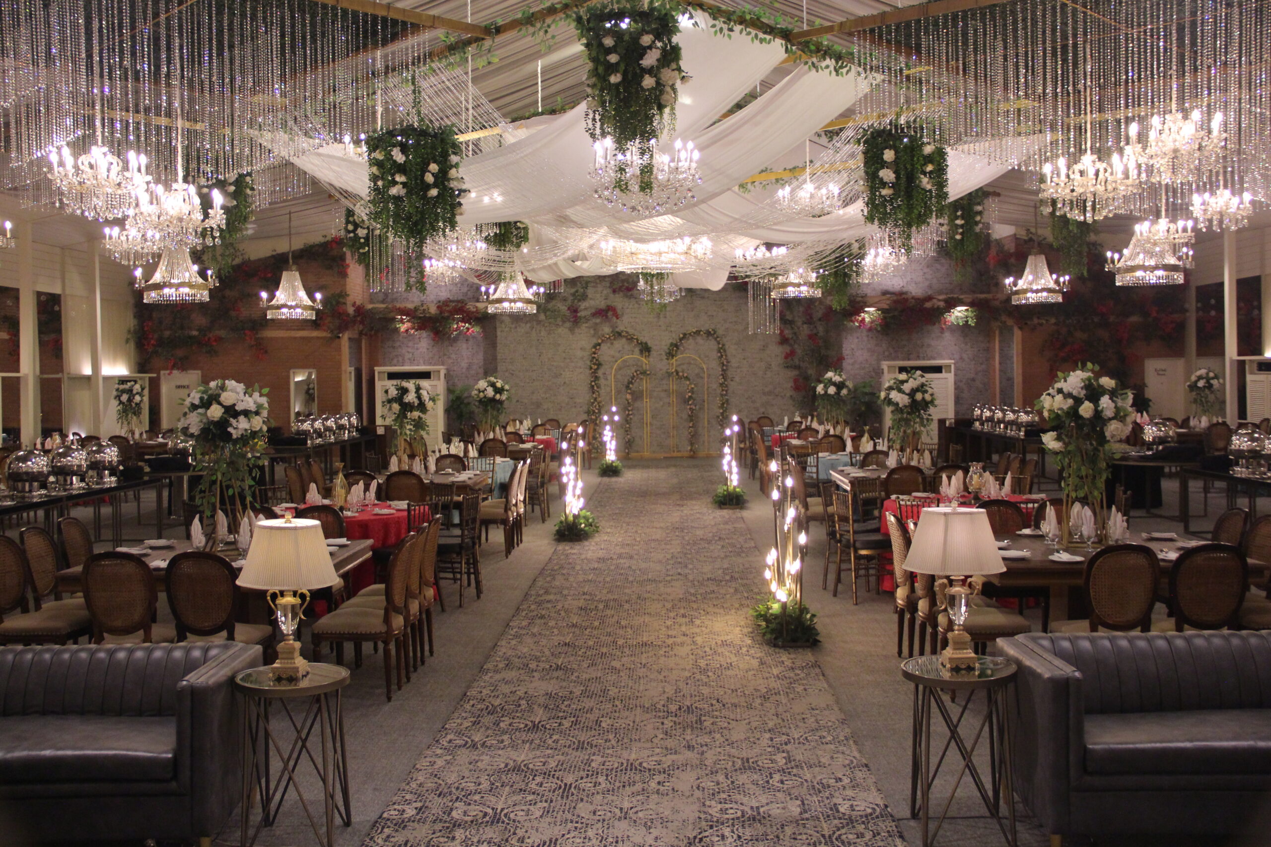 Common Problems People Face When Booking Wedding Places in Karachi